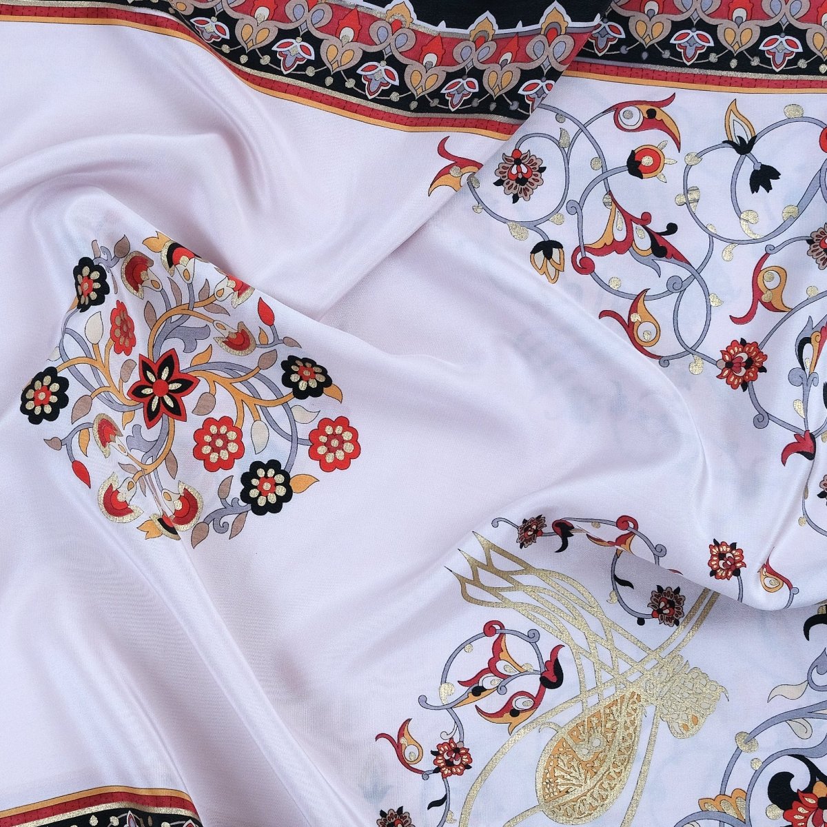 Tugra Breathable Lightweight Scarf in Black and Red Color - TryAladdin