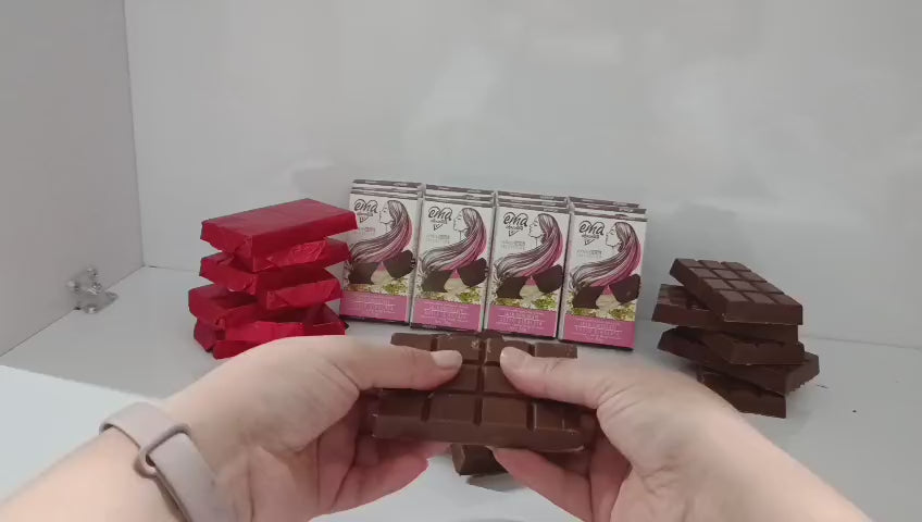 Angel Hair Milk Chocolate with Pistachio & Cotton Candy - 55gr