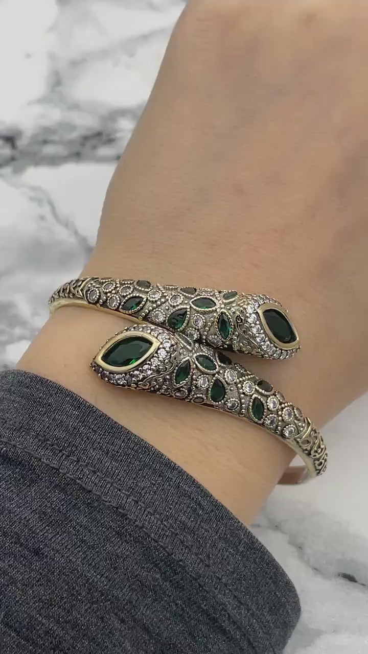 Istanbul smykker | Håndlavet smaragdsten ottoman sølv armbånd